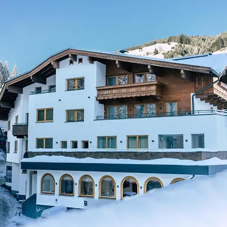 Aparthotel Dorfplatzl Garni Tux Exterior photo