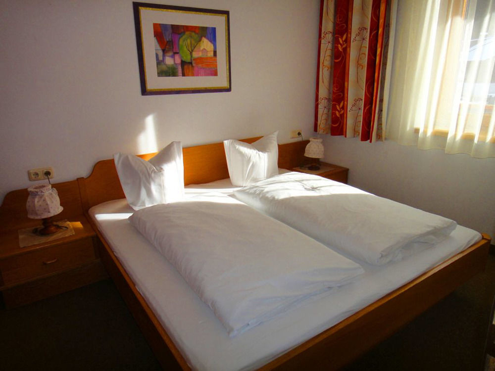 Dorfplatzl Garni 4*