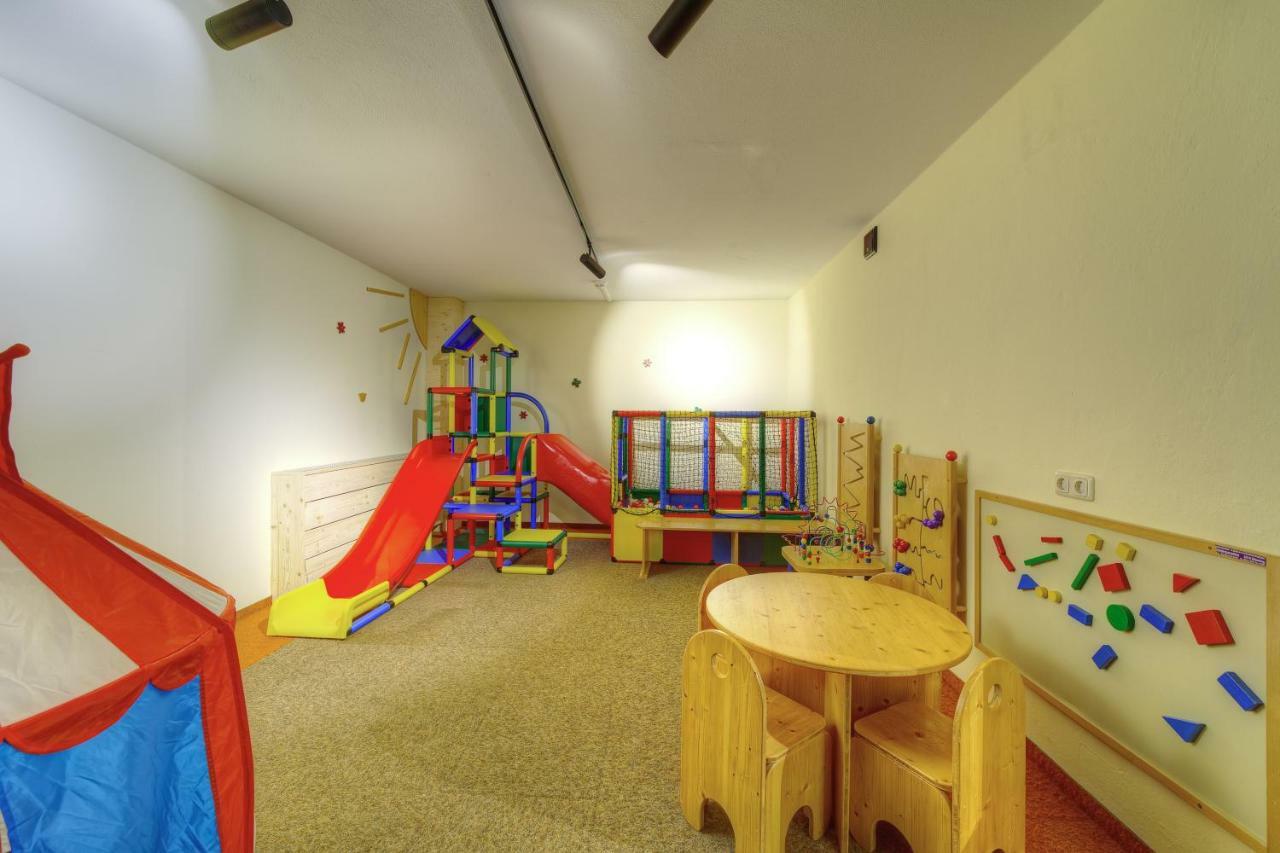 Aparthotel Dorfplatzl Garni 4*